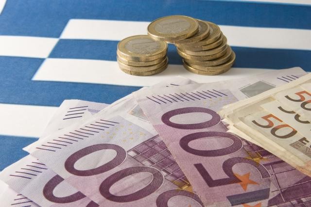 Оксфам алармира: Платите на шефовите скокнале 54%, на работниците паднале