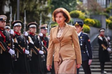 Сиљановска-Давкова: Слободата е изборена со крв и жртва, не смееме да дозволиме враќање на фашизмот