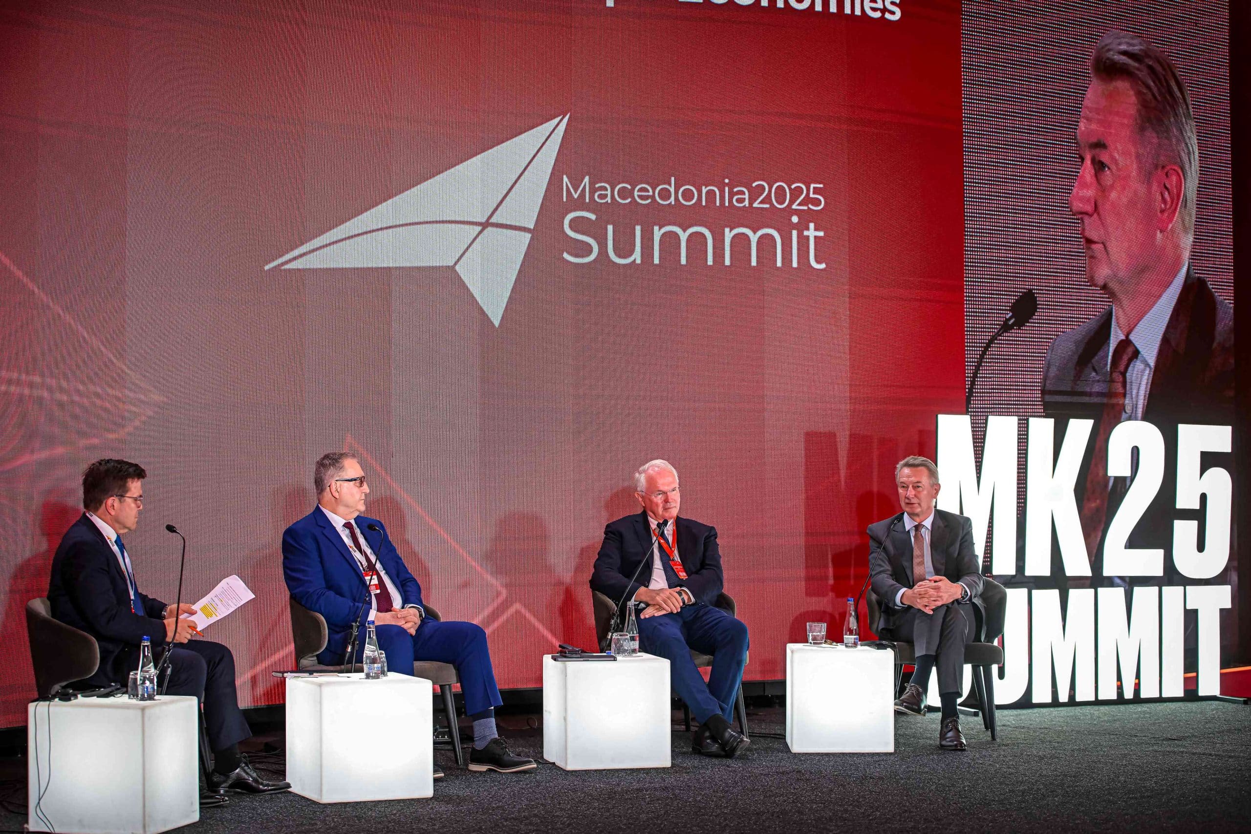 Маиер: Во енергетиката најважни се луѓето, не само бројките