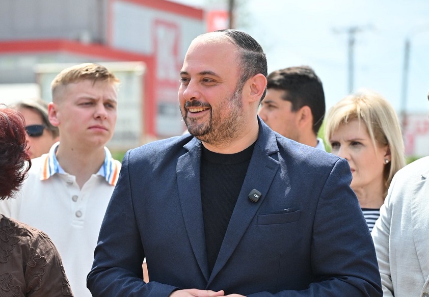 Ѓорѓиевски одлучен да го реши проблемот со дивиот премин на Бит-пазар, засега само со политички флоскули