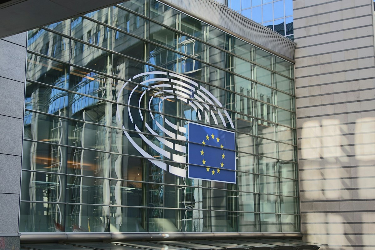 Постигнат договор: Европскиот Закон за вештачка интелигенција ќе биде одложен