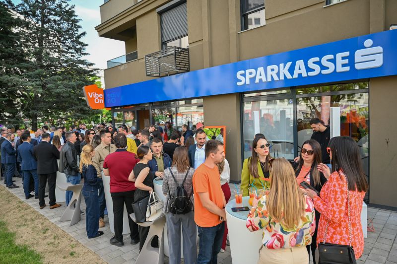 Шпаркасе Банка, пионер во банкарството за млади, ја отвори првата и единствена експозитура за млади во земјата