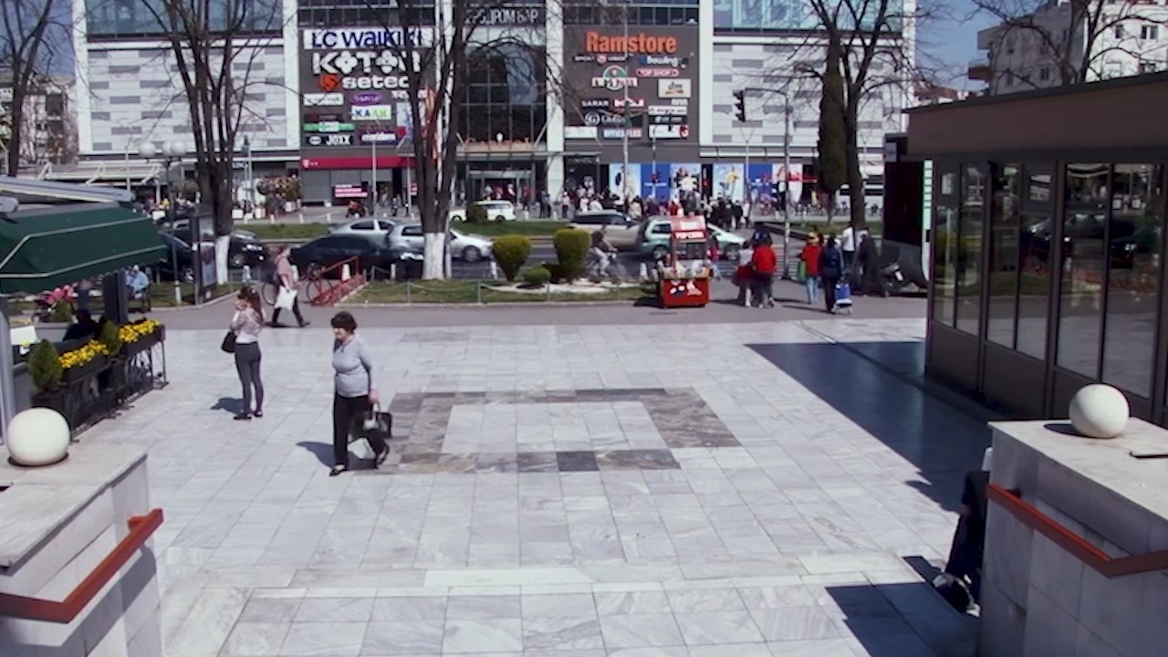 Граѓаните бараат мерки, Владата ја следи состојбата