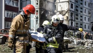 Мекговерн: Украина ја премина црвената линија со нападот врз колеџ во ЛНР