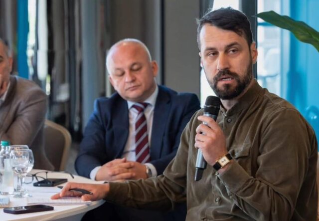 Исмаил: Македонија мора да премине на една изборна единица, кај власта има нервоза и подготовка за предвремени избори