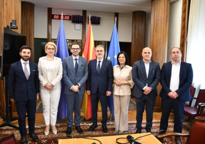 Средба на Пратеничката група за соработка со Италија со амбасадорот Палминтери