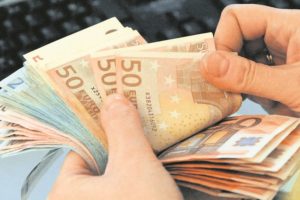 Одземена дозвола на финансиско друштво, граѓанин пријавил прекршувања