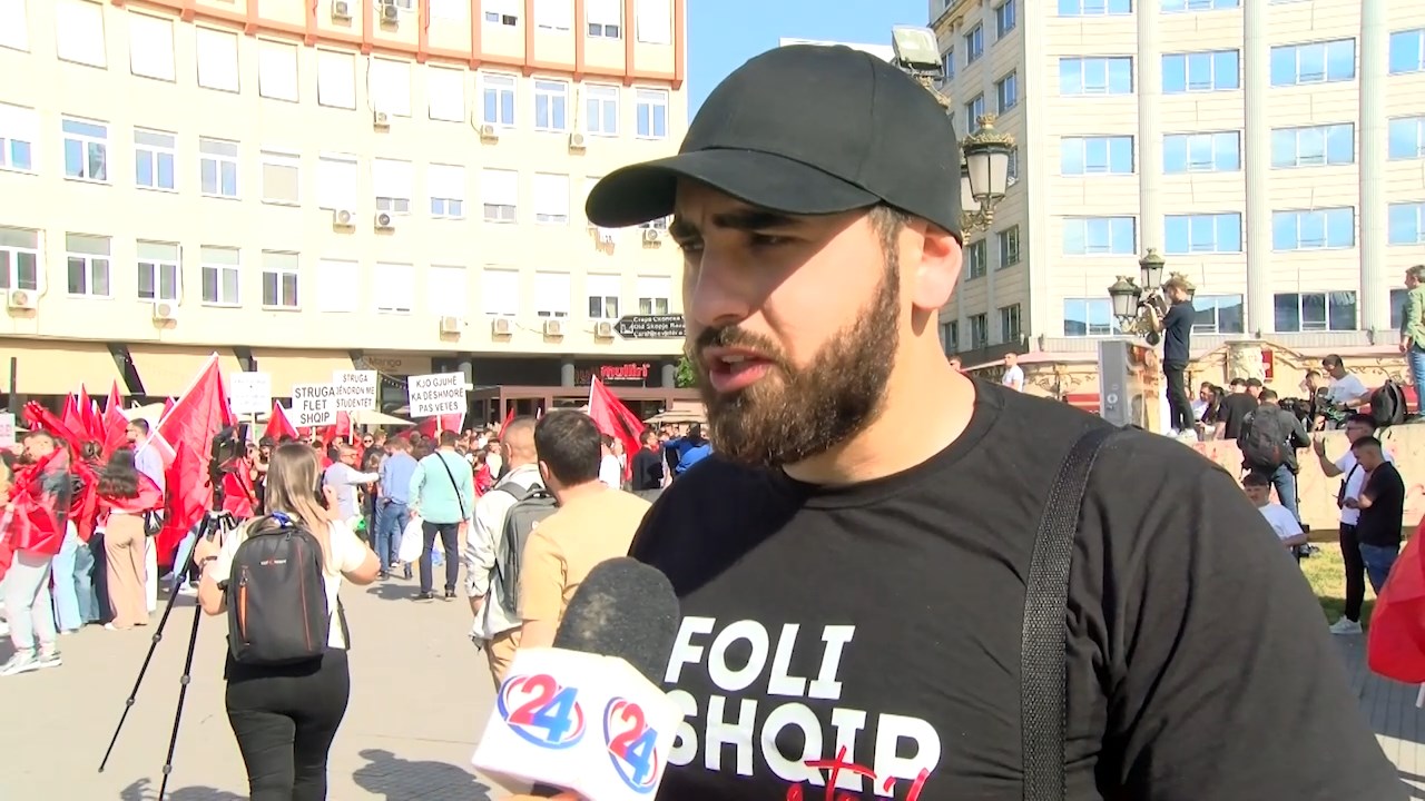 Протест на албанските студенти за правосудниот испит