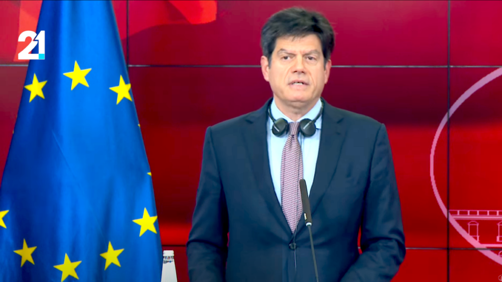 Рокас повикува на почитичко единство – вели дека Македонија е поблиску од кога било до членство