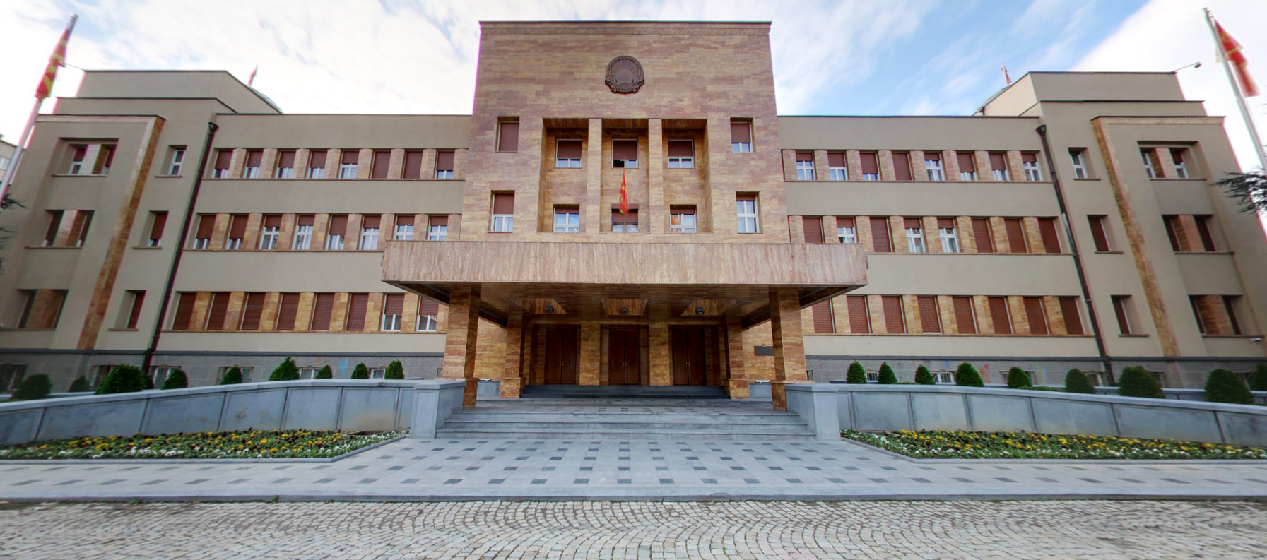 По 2 години власта го формира комитетот за прашања меѓу заедниците , Ќоку или Азизи претседатели