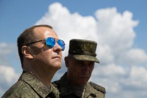 Медведев им се закани на граѓаните на ЕУ: „Мирниот сон заврши“