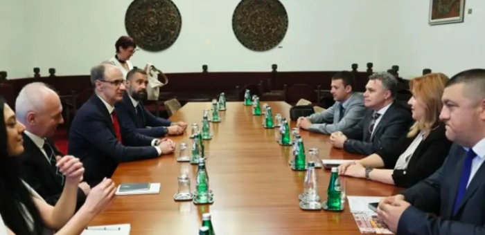 Средба на српскиот премиер со претставници на македонското национално малцинство: Северна Македонија е братска земја