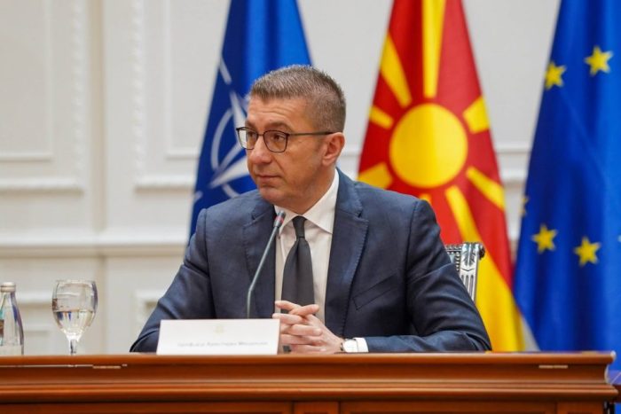 МИЦКОСКИ: Македонскиот јазик не е само средство за комуникација, туку жив сведок на вековната историја и национална посебност