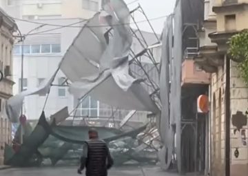 ВИДЕО: Силно невреме во регионот – Град во Србија, хаос во Загреб и прекин на сообраќајот во БиХ