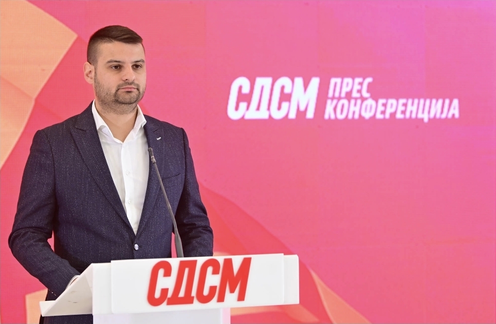 Димитријевиќ: Мицкоски бара избори поради страв од истрагите по падот на Орбан