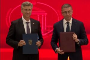 (ВИДЕО) Мицкоски и Пленковиќ потпишаа договор за стратешка соработка меѓу двете земји