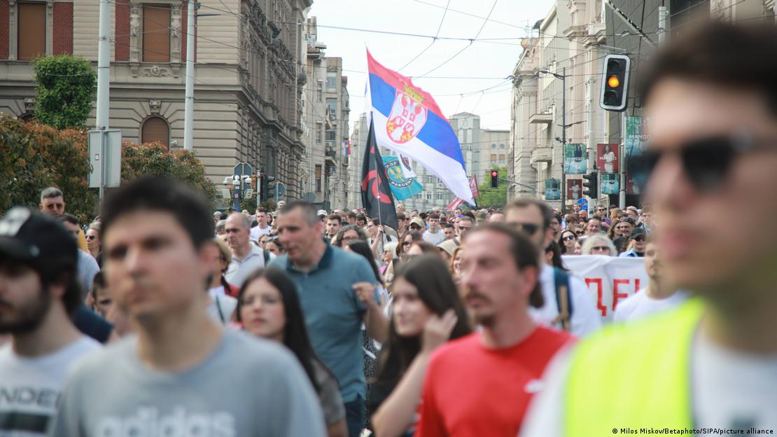Студентите во Србија на протест: Прв предизборен митинг