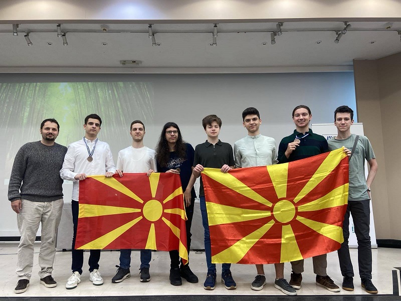 Злато и две бронзи за Македонија на Балканска математичка олимпијада
