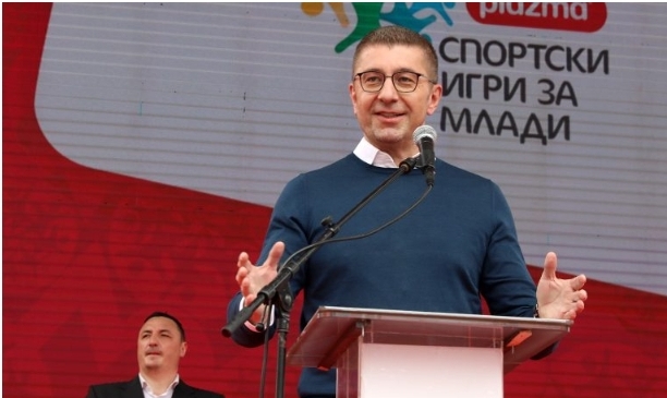 Политичарите на минатото да ги оставиме во минатото, вели Мицкоски за барањата на Села за приклучување во Владата