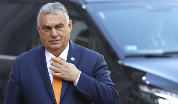Згаснува медиумската империја на Орбан