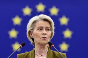 Фон дер Лајен: ЕУ подготвува построги правила за социјалните мрежи за заштита на децата