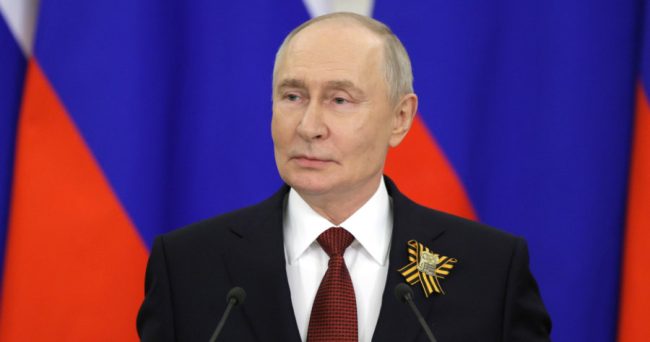 ПУТИН ВЕЛИ ДЕКА ВОЈНАТА ВО УКРАИНА СЕ ПРИБЛИЖУВА КОН КРАЈОТ