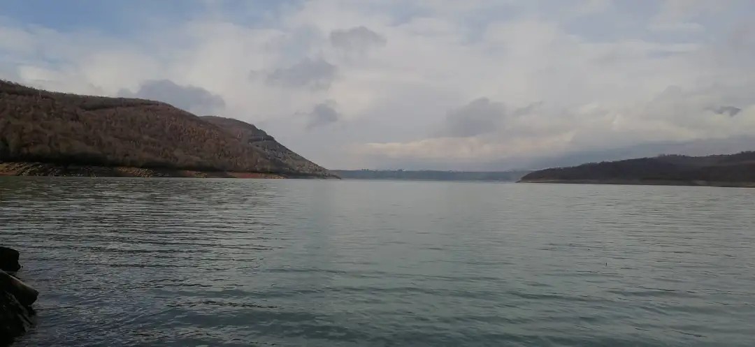 Узурпирани над 4.000 квадрати земјиште во сопственост на ЕСМ кај Дебар