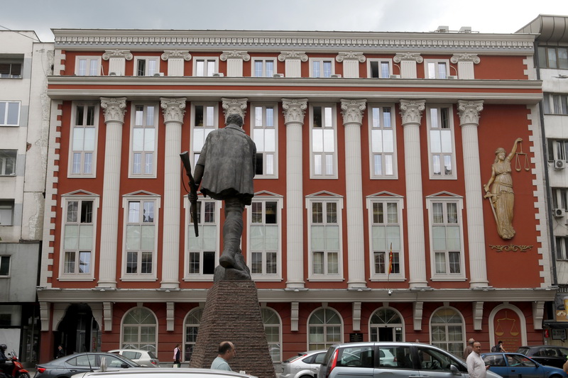 Министерството за правда ја комплетира документацијата за Груевски
