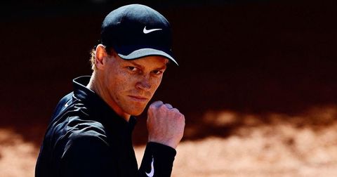 Синер го израмни рекордот на Ѓоковиќ, срамна елиминација за Зверев
