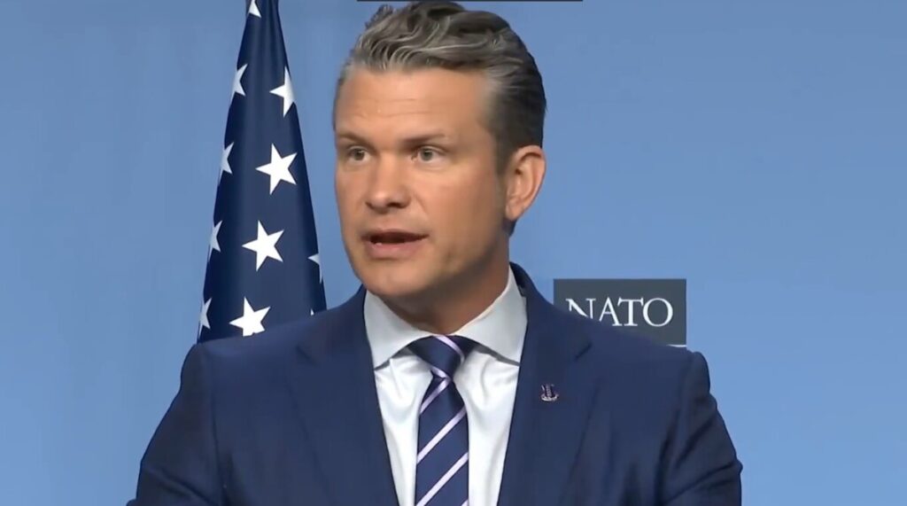 Хегсет: На Иран не може да му се дозволи да го блокира Ормутскиот теснец