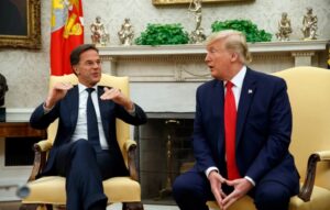 Руте се обидува да го задржи Трамп во НАТО