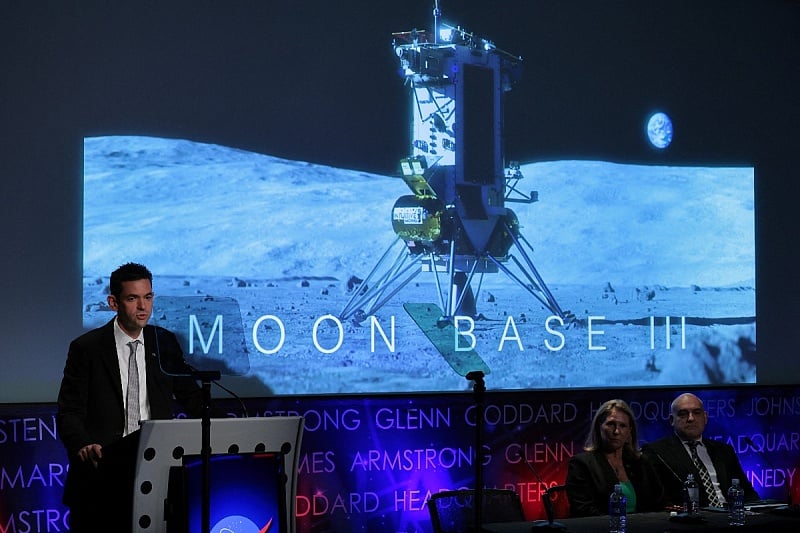 NASA ги претстави чекорите за изградба на лунарна база: ќе овозможи живот на Месечината до 2032 година