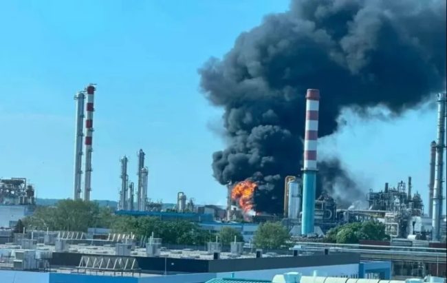 ЕДЕН ЗАГИНАТ ВО ЕКСПЛОЗИЈА ВО ПЕТРОХЕМИСКА ПОСТРОЈКА ВО УНГАРИЈА
