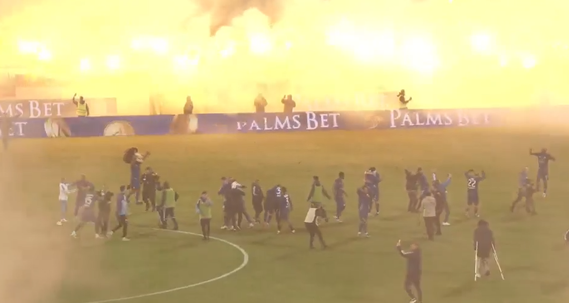 Гореше стадионот: Серафимов и Левски станаа шампион во Бугарија (ВИДЕО)
