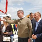 Поврзувањето е стратешко позиционирање и цел на Владата, вели Мицкоски