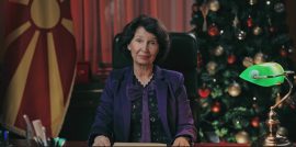 Сиљановска-Давкова на верниците им го честиташе Курбан бајрам