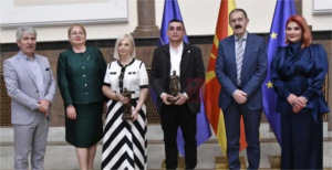 Проф. д-р Михајло Марковиќ и проф. д-р Соња Новотни ја добија државната награда „Гоце Делчев“ за остварувања во науката