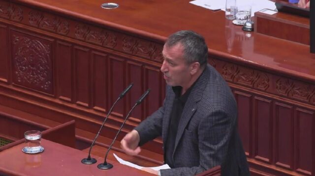 ВЛЕН: Беџети молчеше додека беше министер за правда, а сега сака да ги манипулира студентите Албанци