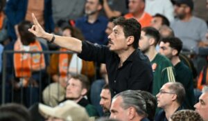 Јанакопулос се уште чека одговор од Евролигата