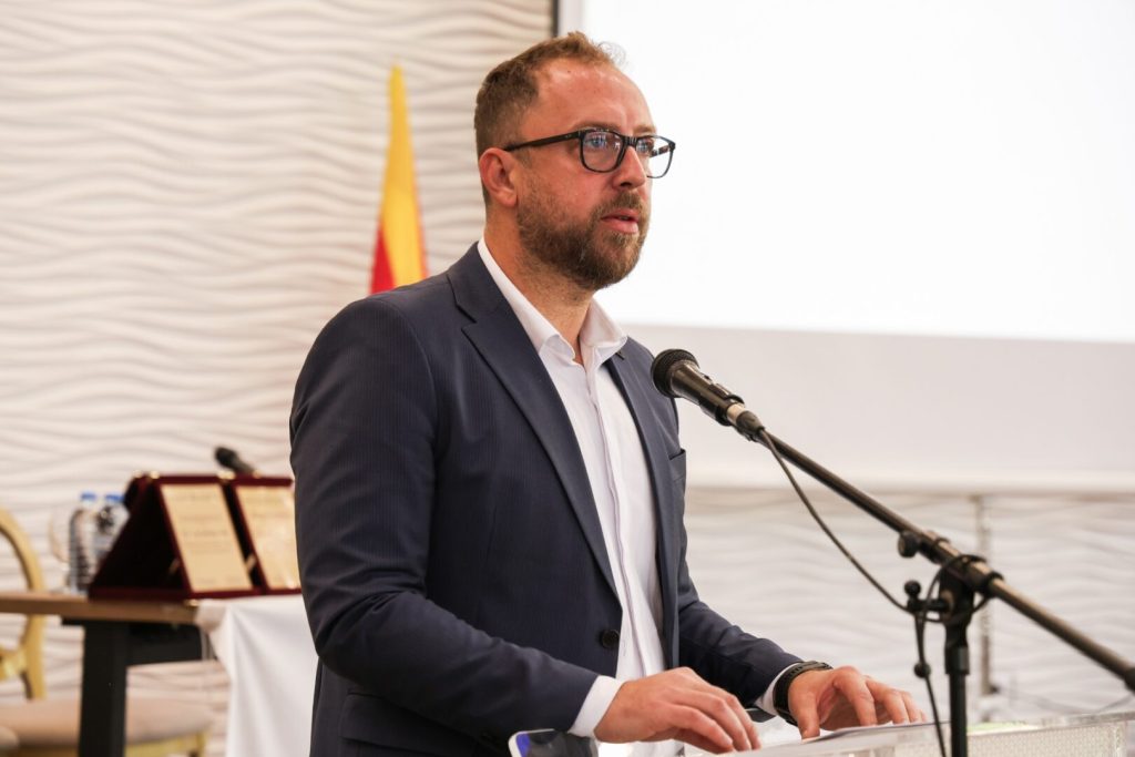 Љутков: Македонскиот јазик е жив израз на нашето постоење, историја и духовност