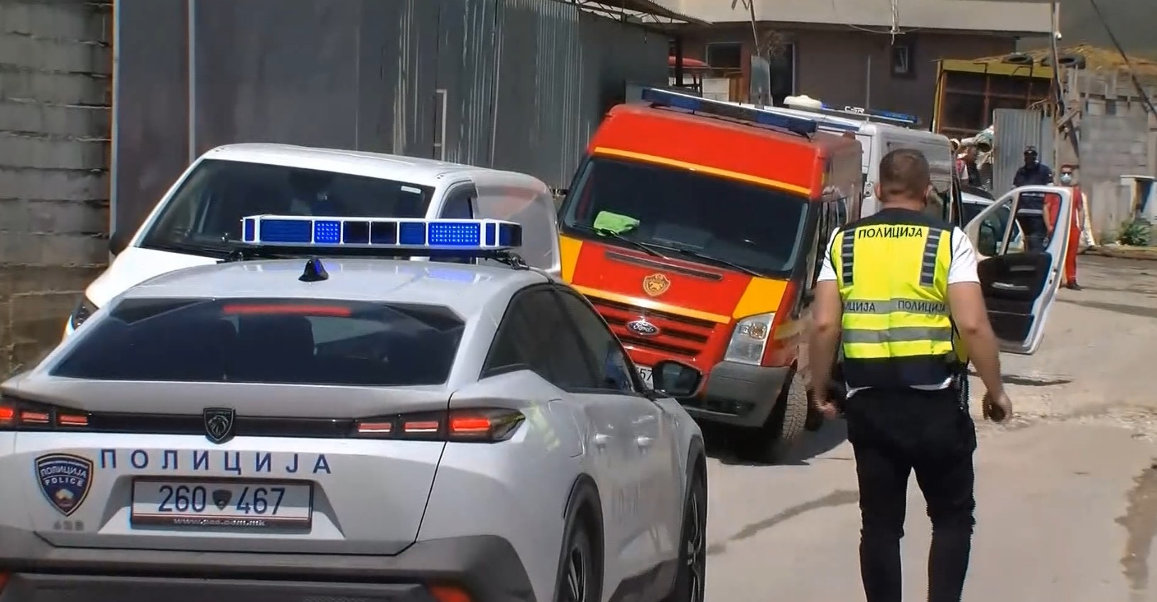 Со 20.000 евра казнета фирмата чиј камион нелегално исфрлаше шут во скопски Аеродром