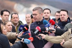 Мицкоски: Проверуваме дали е точно дека компании што го користат попустот на ОКТА прават реекспорт на горивата во соседството