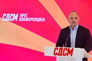 Филипче: Македонскиот јазик не е загорезен, Мицкоски прдолжува со лажната одбрана на идентитетот