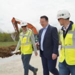 Николоски: Интензивно се гради пругата Скопје – Софија, со 29 моста и 15 тунели
