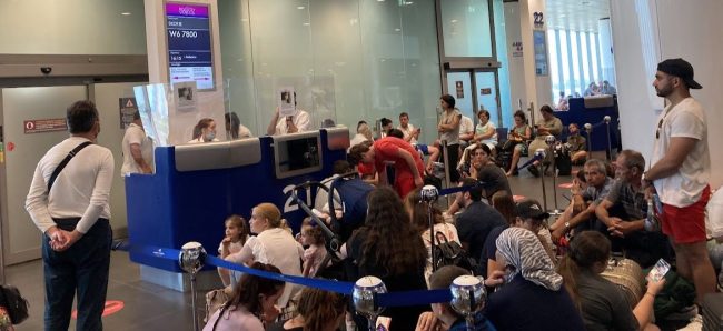 ПРЕСТАНЕТЕ ДА СЕ ПРЕПРАВАТЕ ДЕКА НОВИОТ СИСТЕМ ЗА ГРАНИЧНА КОНТРОЛА НА ЕУ РАБОТИ, КАЖА ШЕФОТ НА ЕВРОПСКИТЕ АЕРОДРОМИ