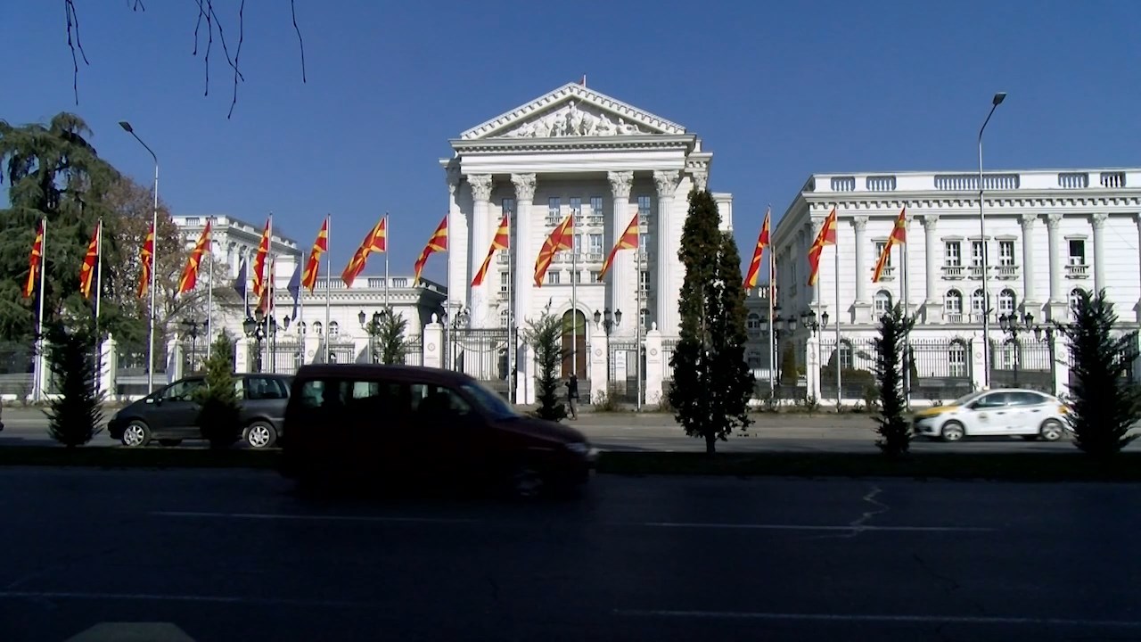 Разговорите за реконструкција на Владата продолжуваат и овој викенд