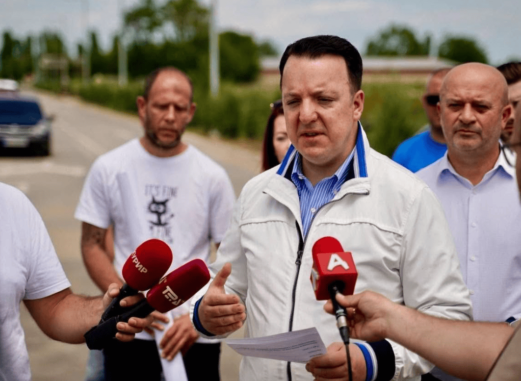 СИЛЕН РАСТ НА ЖЕЛЕЗНИЧКИОТ СООБРАЌАЈ, брзата пруга приоритет, ја враќаме стратешката позиција на Македонија на Балканот, истакнува Николоски