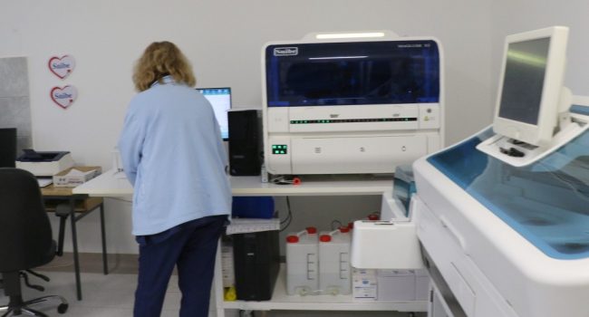 ПАРТИЦИПАЦИЈАТА ЗА ХПВ-ТЕСТОТ Е НАМАЛЕНА ОД 550 НА 350 ДЕНАРИ, А ЗА ЛИКВИД ПАП-ТЕСТОТ ОД 250 НА 150 ДЕНАРИ, КАЖА КЛЕКОВСКИ