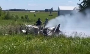Дванаесет луѓе загинаа по пад на авион во близина на аеродромот во Мисури