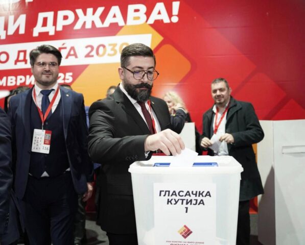 Левица: Директорот Апостоловски трета година по ред им ветува аква-парк на скопјани